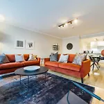 Glasgow Central Luxury Apartment