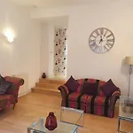 Chic Living In The Heart Of The City