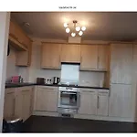Fabulous Two Bed Apartment In Glasgow City Centre