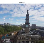 Fabulous Two Bed Apartment In Glasgow City Centre