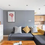 Merchant City Modern 1 Bed Executive Flat