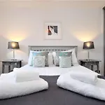 Bijou Merchant City Apartment With Parking