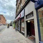 Exquisite 2Br Flat Near Central Train Station