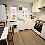 Superb 2 Bed Apartment In Finnieston, Close To Sec, Hydro And City Centre