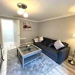 Superb 2 Bed Apartment In Finnieston, Close To Sec, Hydro And City Centre
