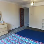Cosy Double Bedroom In Glasgow City Centre