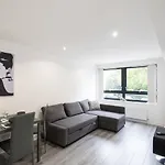 Lovely Apartment 5 Minutes From City Centre, West End And Hydro