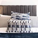 Lovely Apartment 5 Minutes From City Centre, West End And Hydro