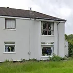 Sunny Glasgow Green Free Parking Cottage Flat