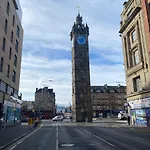 Inviting 1-Bed Apartment In Merchant City