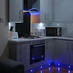 Glasgow - 2 Bedroom Apartment