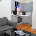 Glasgow - 2 Bedroom Apartment