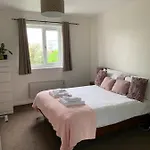 Sunny Glasgow Green Free Parking Cottage Flat
