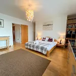 Duplex Apartment Next To Hydro With Parking