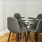 Modern Glasgow City Centre Apartment