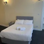 Glasgow South 2 Bedroom Apartment