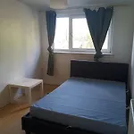 Glasgow Room Near City Centre