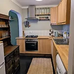 Victorian Apartment In Pollokshields