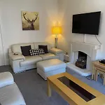 Apartment 2 Bed West End