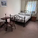 Cozy Room With A Comfy Double Bed