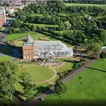 Free Parking Fabulous Victorian 2 Bed Apartment Next To Glasgow\'S Green Park