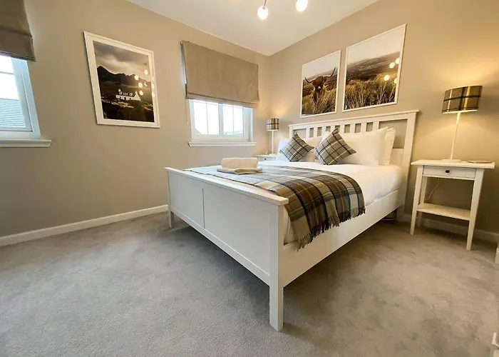 Modern Luxury 2Bed Scottish Home
