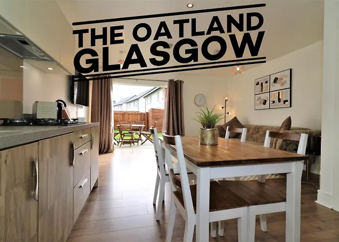 The Oatland Glasgow - Luxury House With Private Garden & Parking