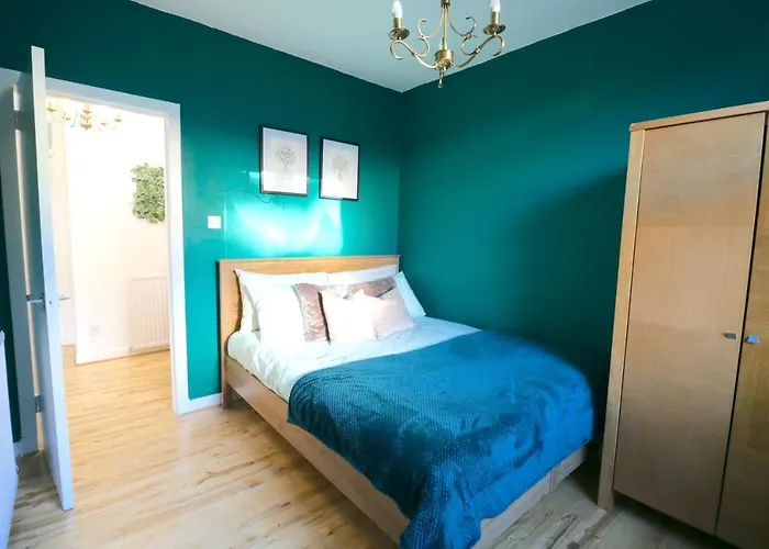 One Bed Holiday Home In Glasgow