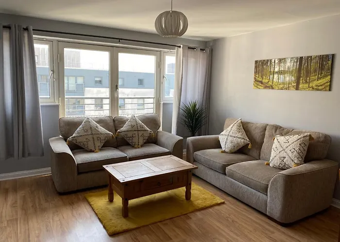 Cosy 2 Bed Flat In Glasgow