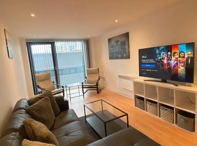 Secc&Hydro Beautiful 2Br Apartment With Free Parking