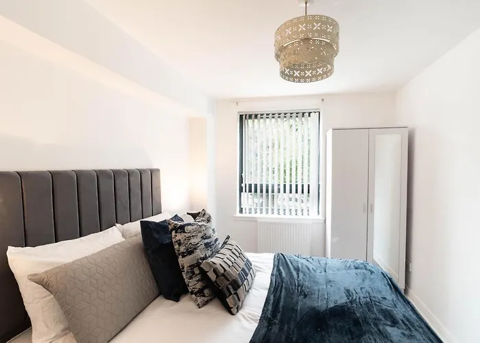 Lovely Apartment 5 Minutes From City Centre, West End And Hydro