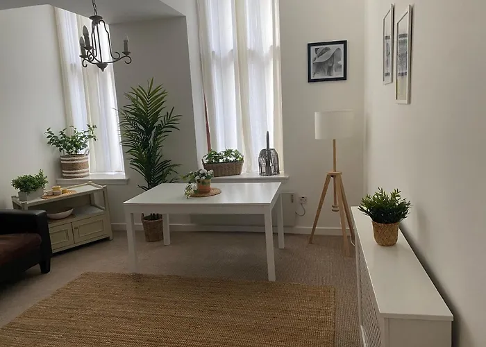 Inviting 1-Bed Apartment In Merchant City