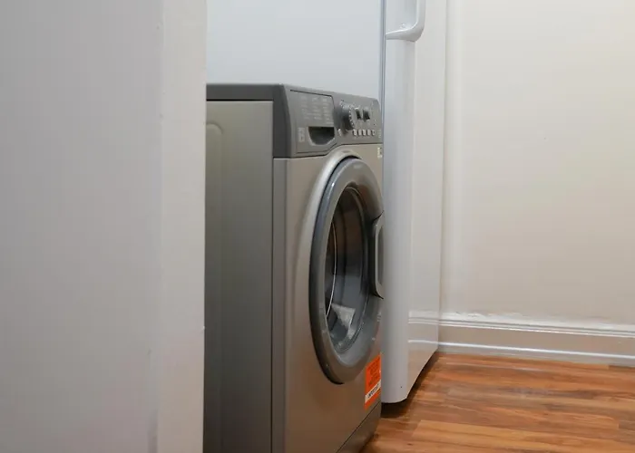 Glasgow - 2 Bedroom Apartment