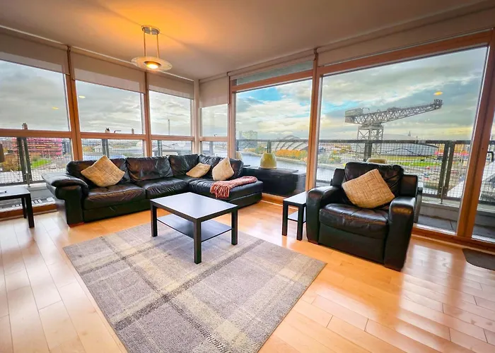 Duplex Apartment Next To Hydro With Parking