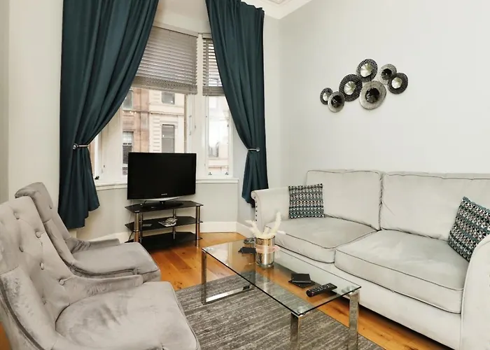 Modern Glasgow City Centre Apartment