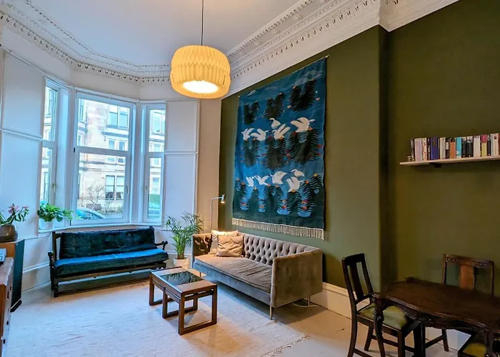 Victorian Apartment In Pollokshields