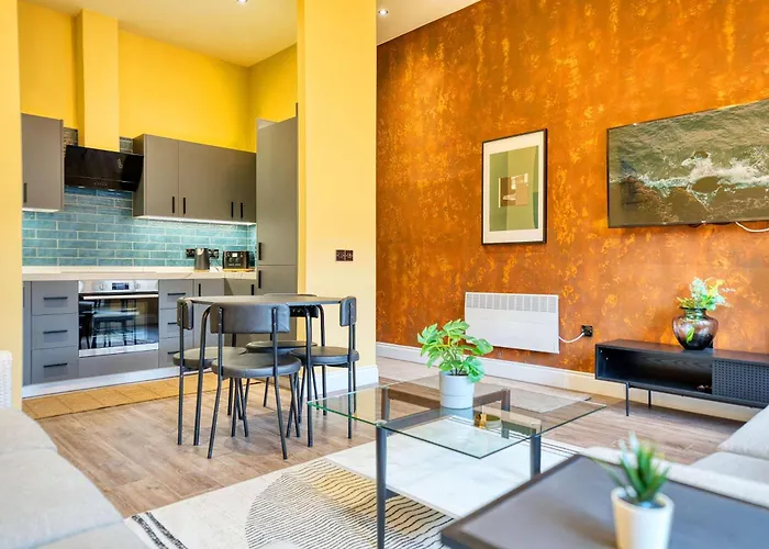 Spacious Central Station 2 Bed Apartment B3