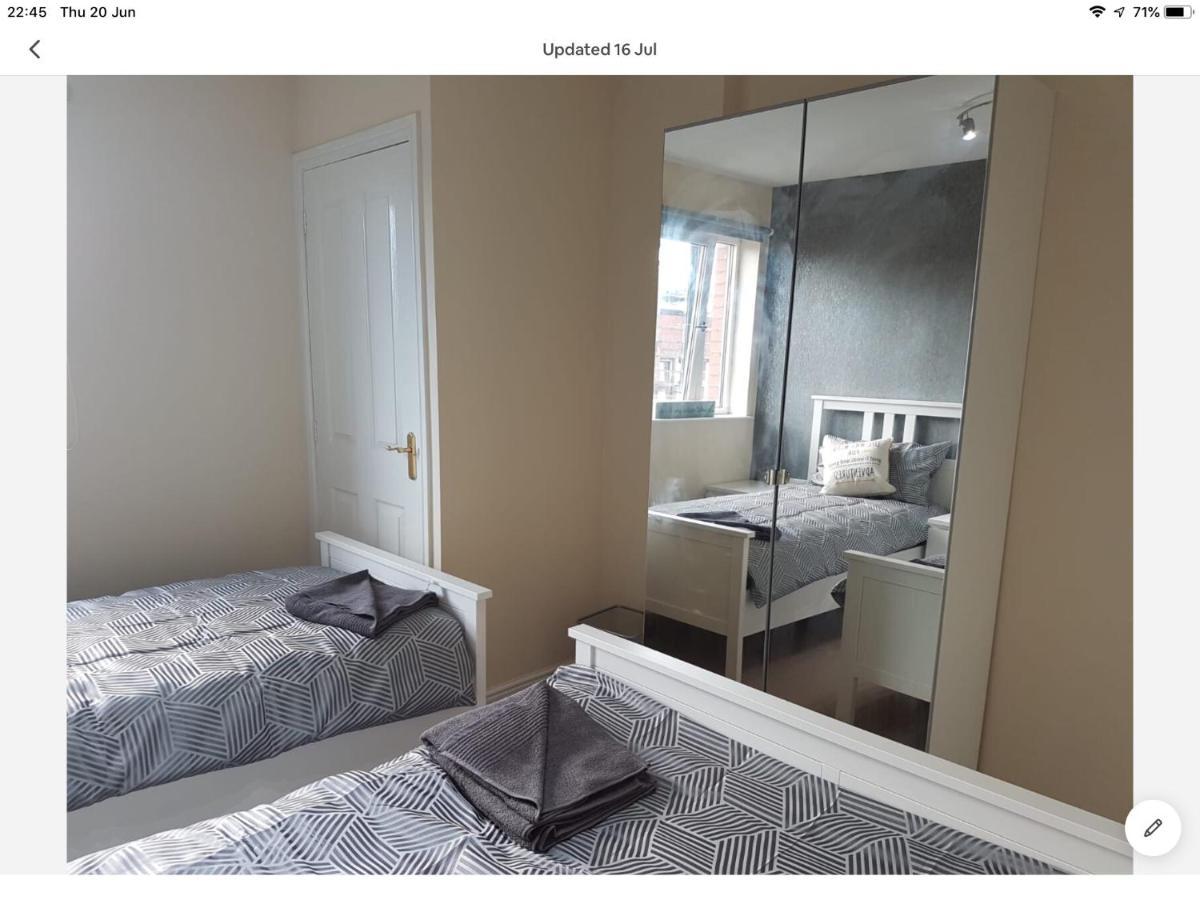 Fabulous Two Bed In Centre *