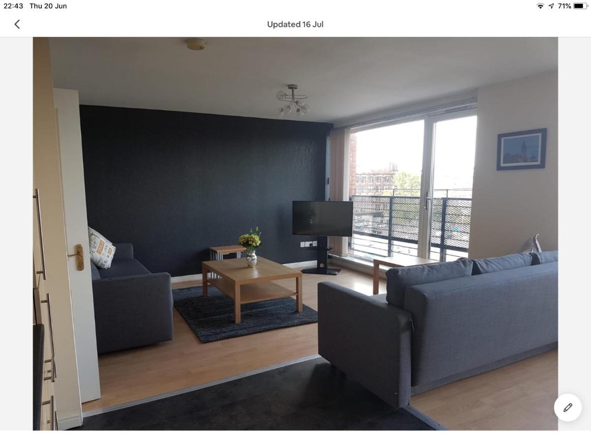 Apartment Fabulous Two Bed In Centre *