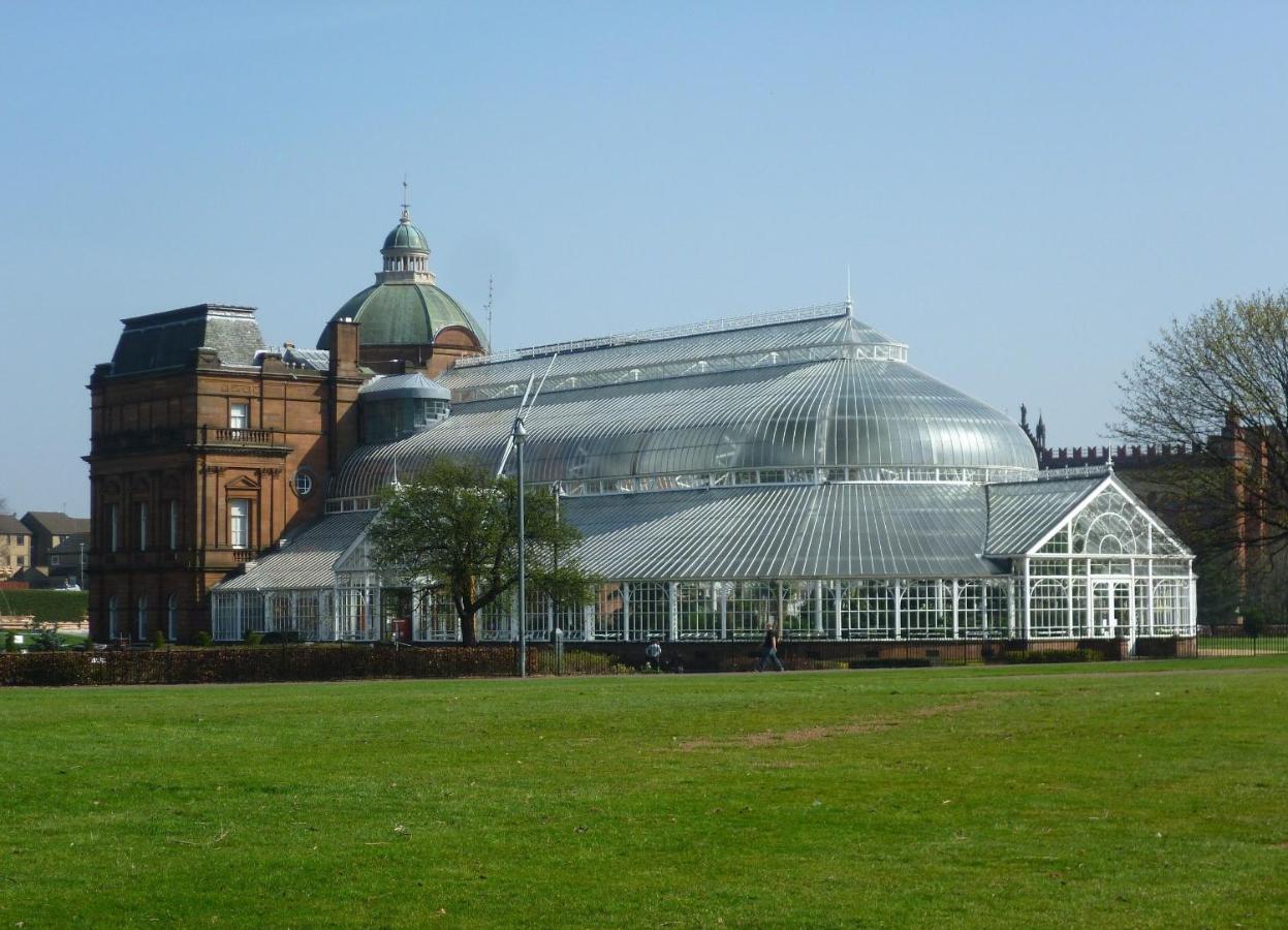 Holiday home The Oatland - Luxury House With Private Garden & Parking Glasgow
