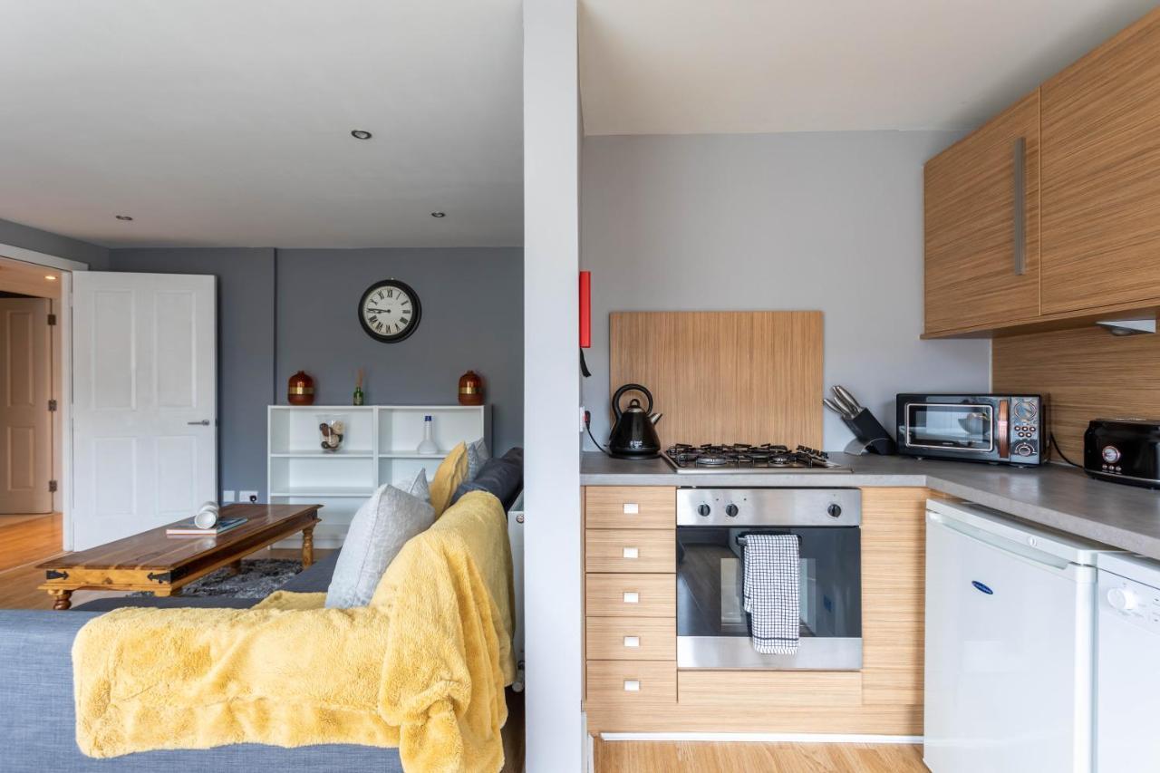 Apartment Merchant Modern 1 Bed Executive Flat *