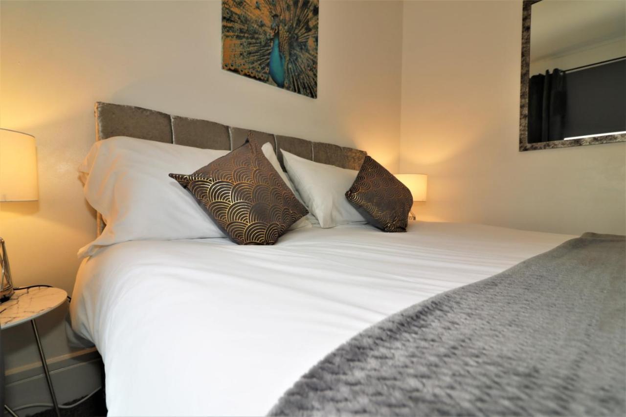The Oatland - Luxury House With Private Garden & Parking *