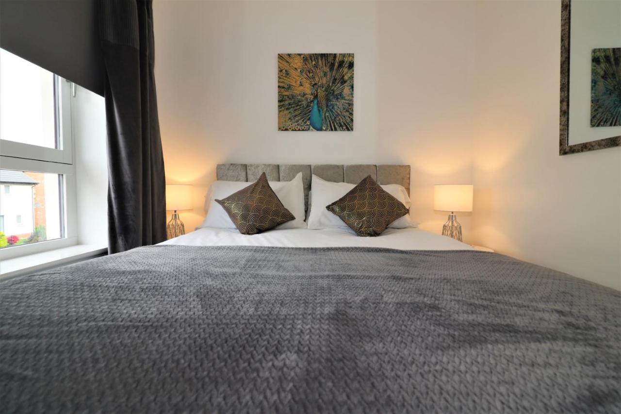 The Oatland - Luxury House With Private Garden & Parking