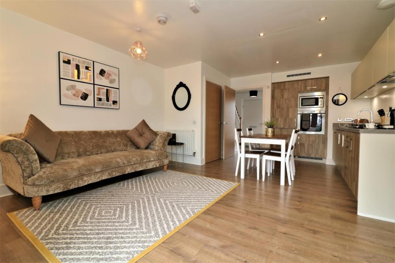 The Oatland - Luxury House With Private Garden & Parking * Glasgow