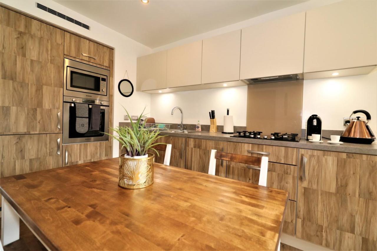 The Oatland - Luxury House With Private Garden & Parking Glasgow