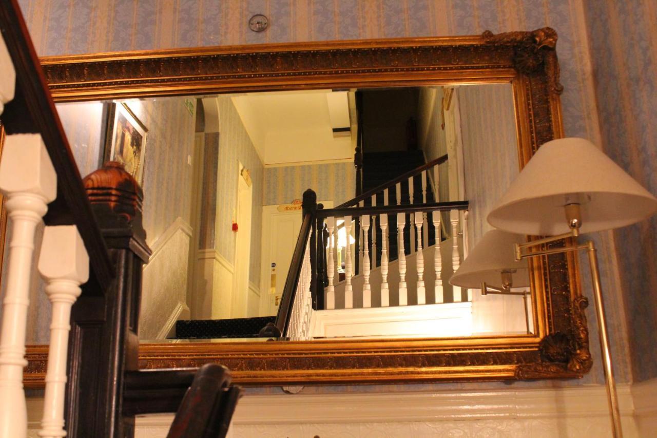 Guest house Manor Park