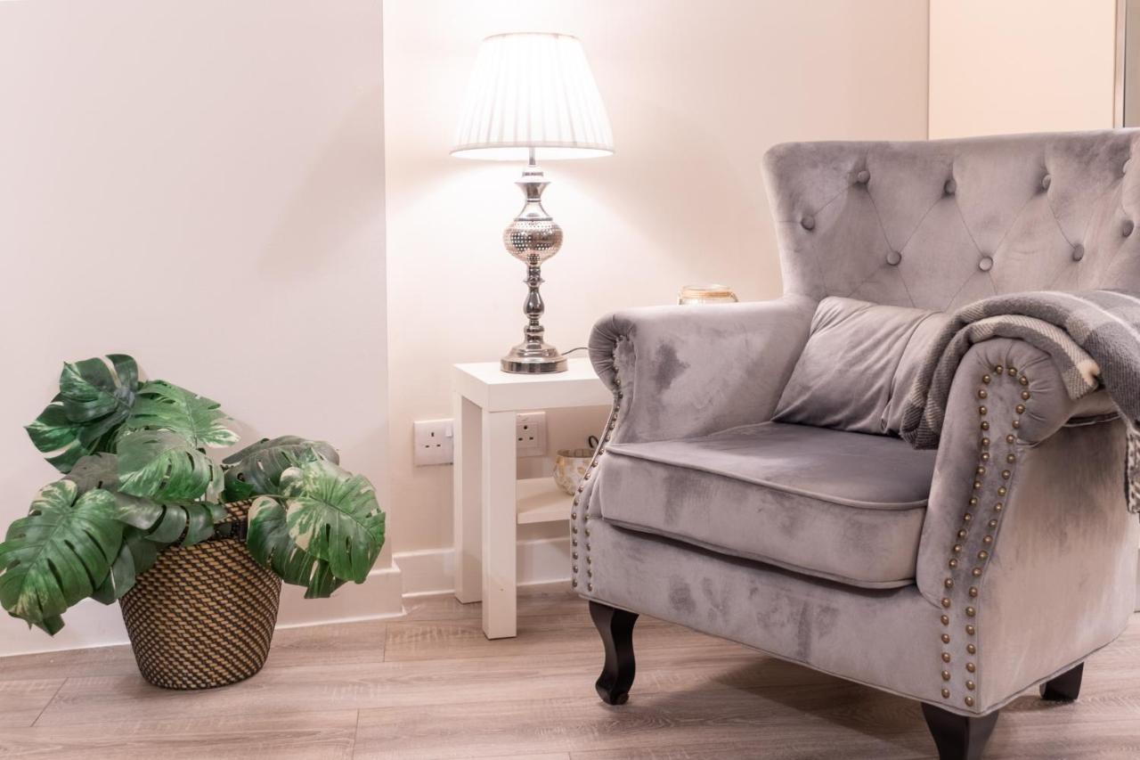 Luxury Riverview City Centre Apartment
