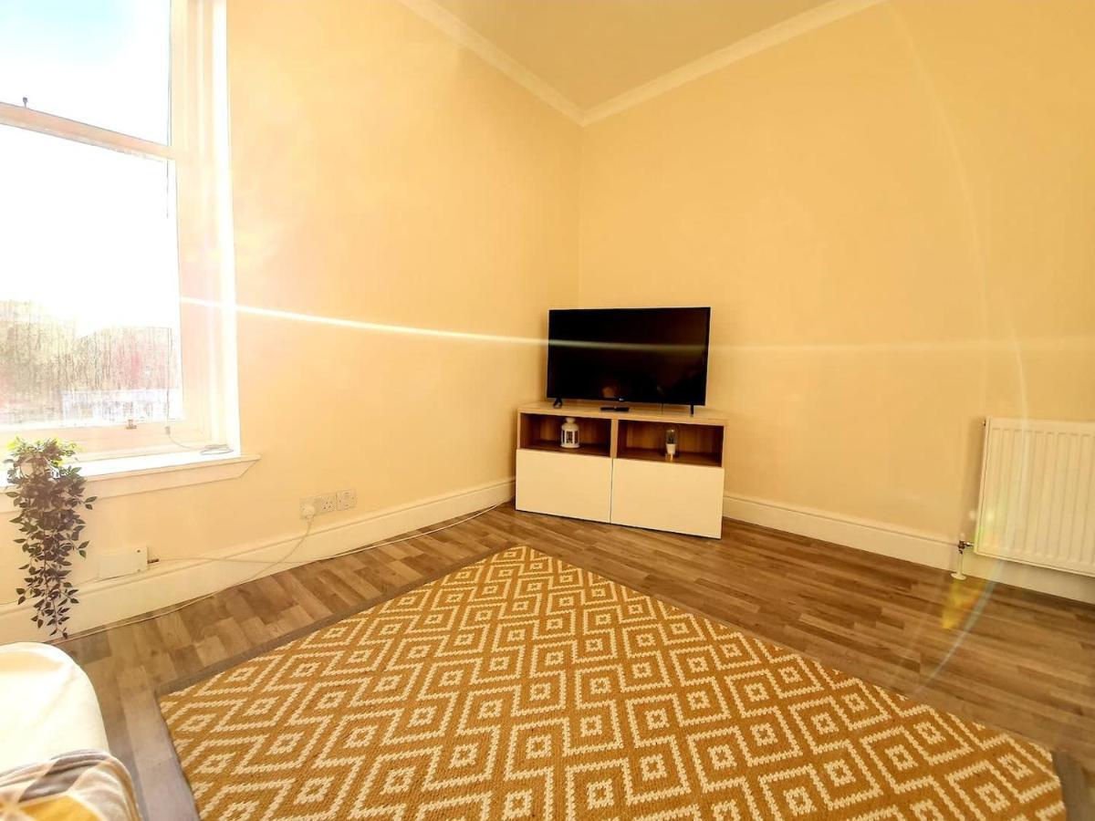 Gorgeous, Light & Airy In The Heart Of The West End, Close To Sec And Hydro *