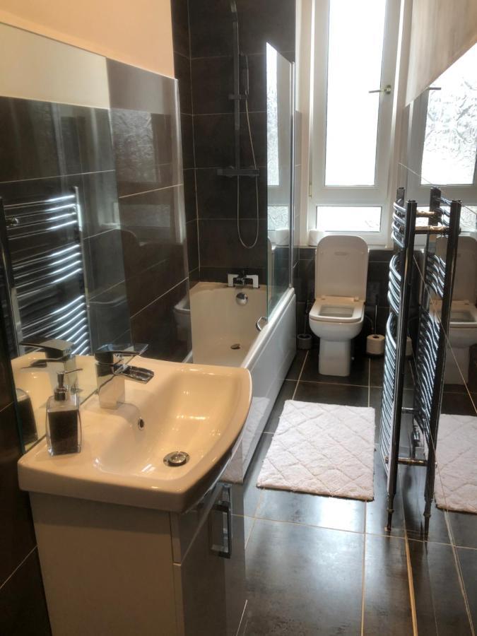 Stunning Modern Flat Glasgow