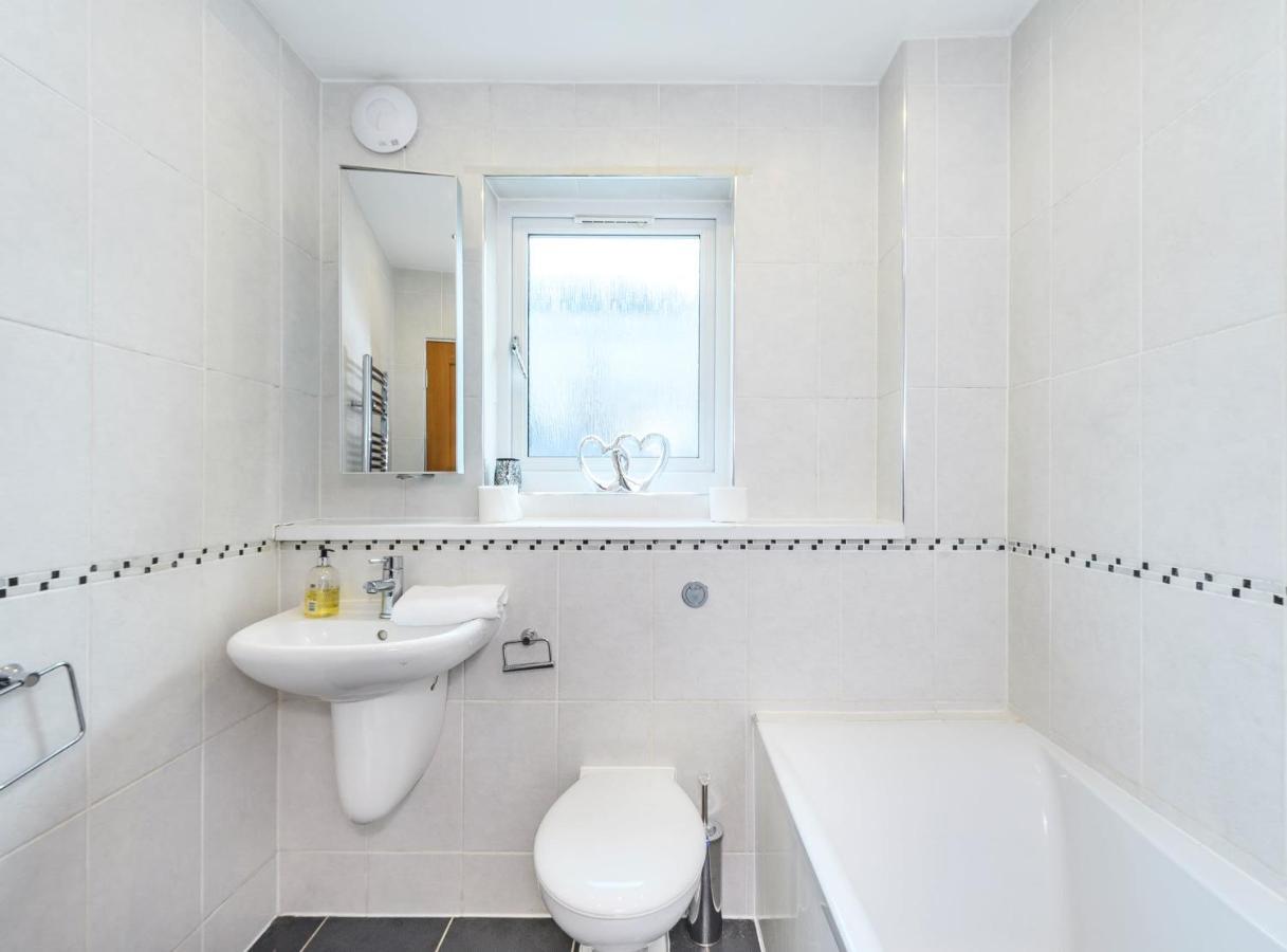 Southside Flat With Private Garden!